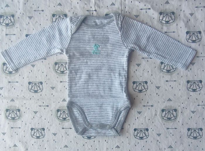 Lot de bodies ML taille 1 mois - photo numéro 3