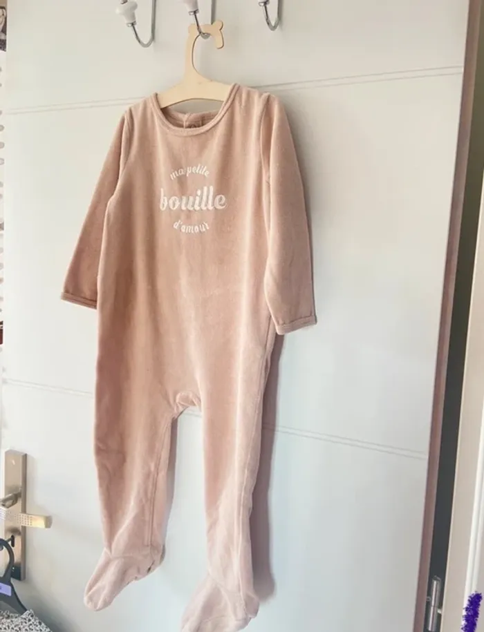 Pyjama velours une pièce - photo numéro 2