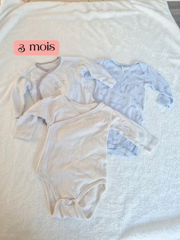 Lot 3 bodies 3 mois