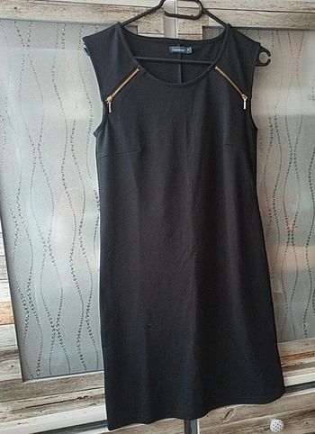 Robe noir in extenso taille 36