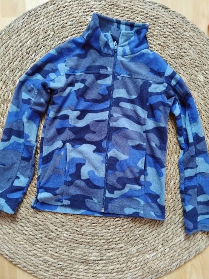 Gilet motifs polaire, taille c8 ans