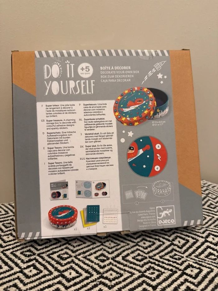 Djeco - Coffret créatif Boite à décorer Super Trésor Collection Do It Yourself - photo numéro 2