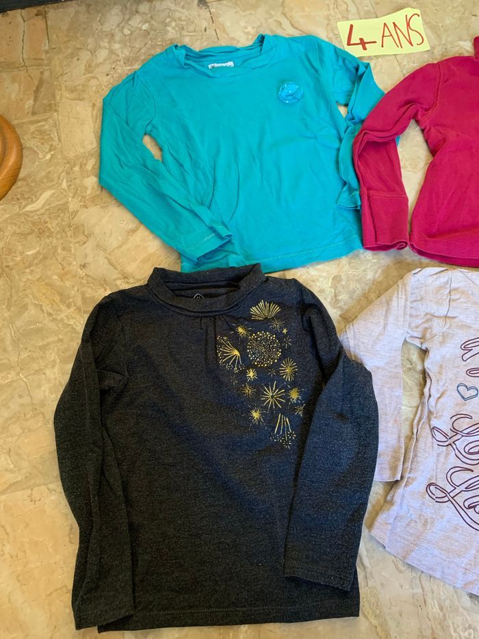 Lot t shirt 4 ans - photo numéro 2