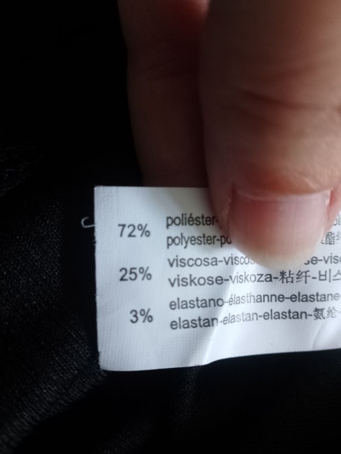 Tee shirt noir avec perles Bershka - photo numéro 7