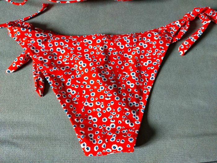 Bikini rouge fleuri – Taille 40 – Neuf avec étiquette - photo numéro 9