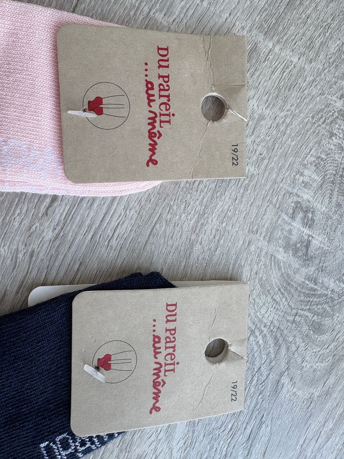 2 paires de chaussettes à froufrou 19/22 - photo numéro 2