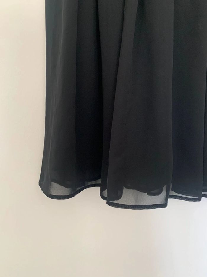 Jupe noire Yves Saint Laurent - photo numéro 4