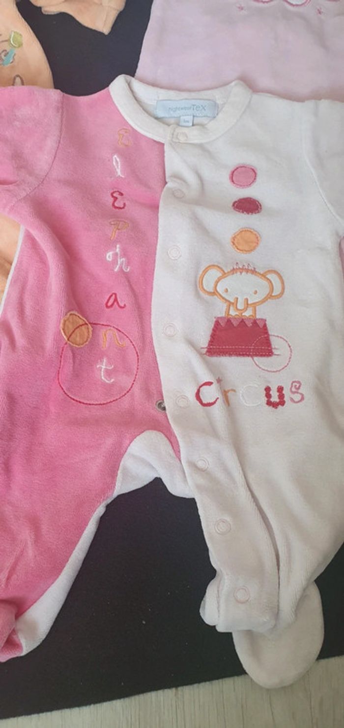 Lot 5 pyjamas 1mois - photo numéro 2