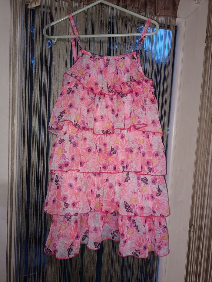 Lot 4 robe ete 🦋 taille 5 ans - photo numéro 6