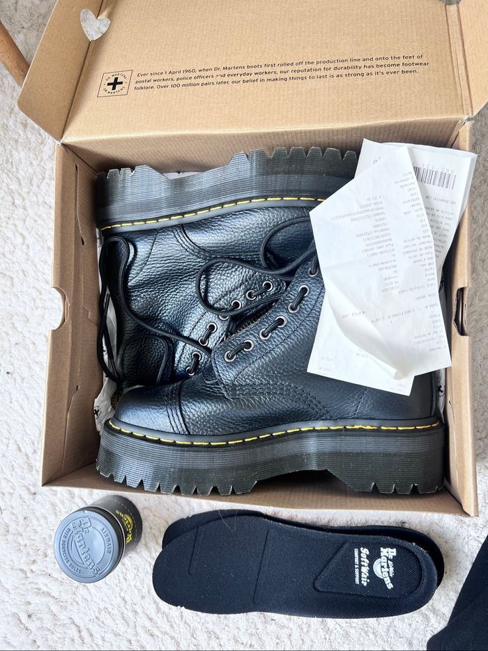 dr Martens - photo numéro 2