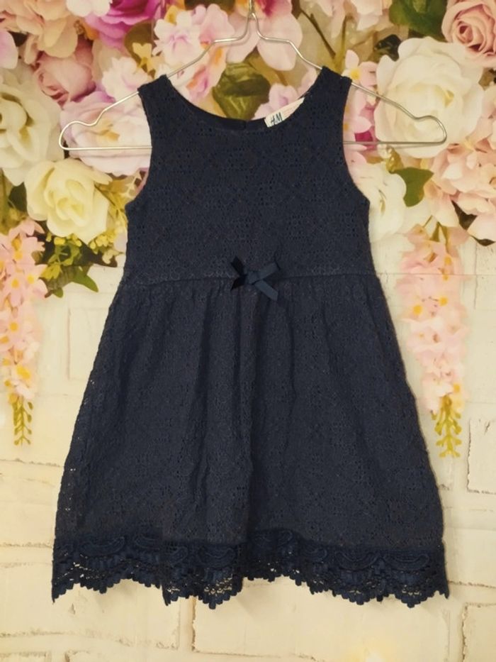 Robe bleu dentelle