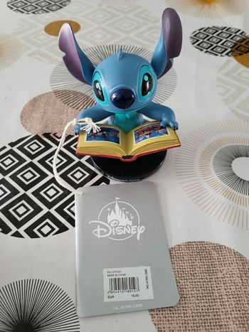 Statue / figurine stitch disneyland paris