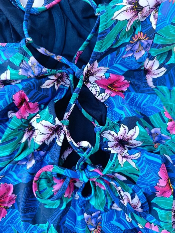 Maillot de bain 1 pièce RougeGorge neuf 90B fleur feuillage tropical lacets dos avec baleine - photo numéro 9