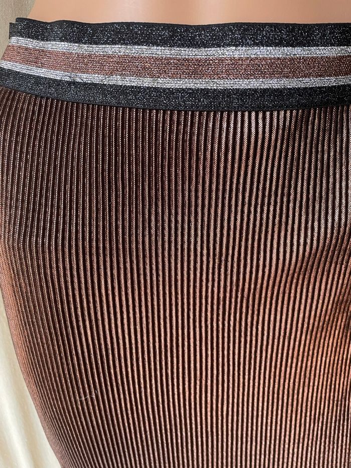 Jupe Bershka - photo numéro 3