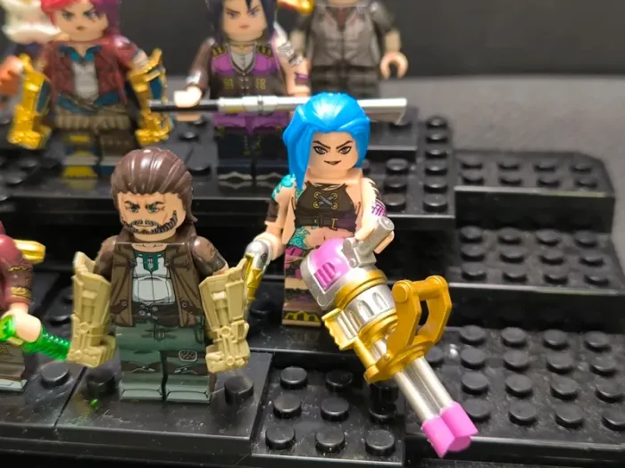 figurine type lego Arcane League of legends - photo numéro 4