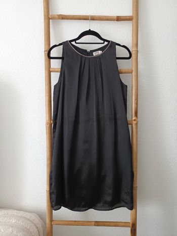 Jolie robe noire effet soie Molly Bracken taille M