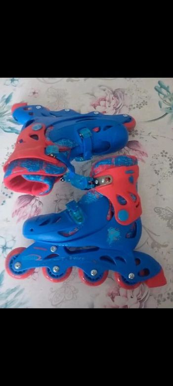 Roller bleu taille de 33 à 36