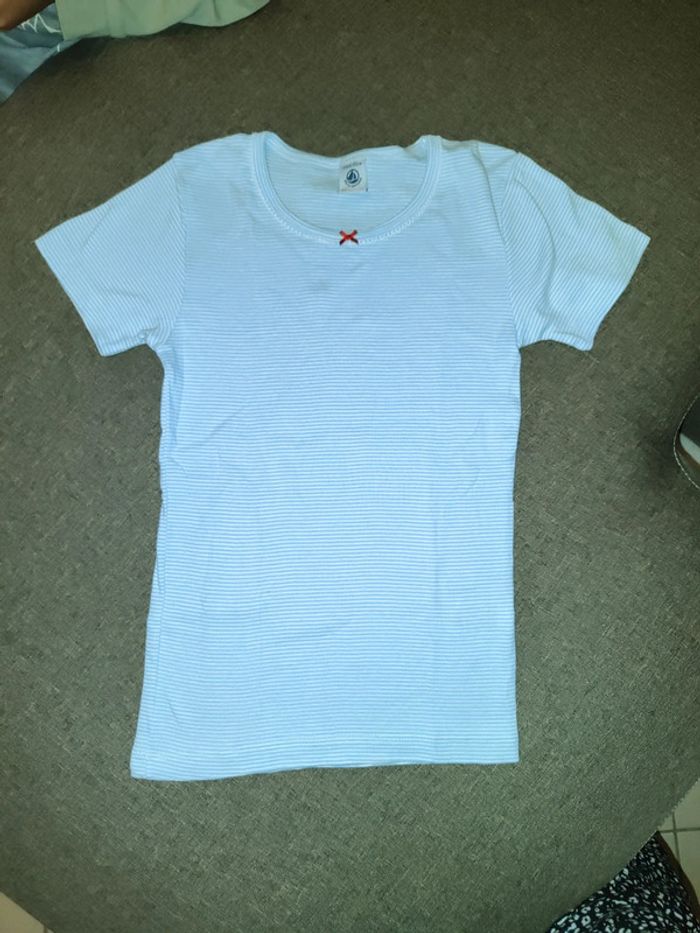 Maillot de corps petit bateau bleu et blanc 12 ans