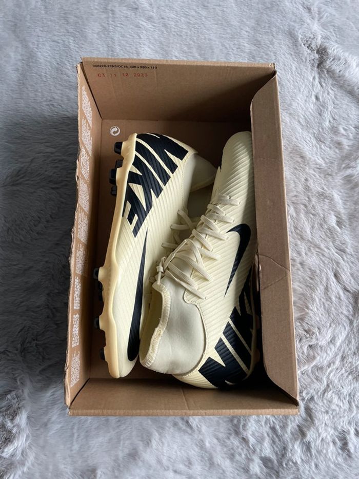 Crampons Nike superfly 9 club beige taille 44 - photo numéro 5