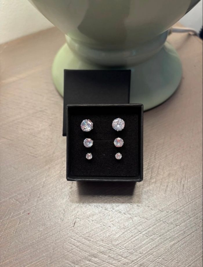 Lot de boucles d’oreilles - photo numéro 3