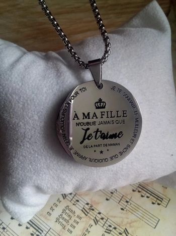 Collier à offrir à sa fille
