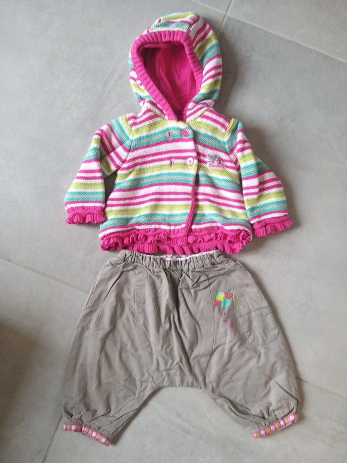 Ensemble pantalon et veste en 12 mois