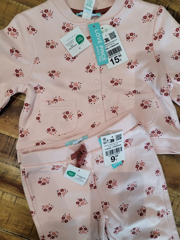 Ensemble Obaïdi 9 mois - photo numéro 2