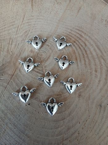 Lot de 16 pendentifs coeurs cadenas ailes d’anges