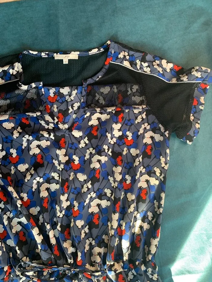Robe an’ge taille 2 bleus à fleurs neuve - photo numéro 4