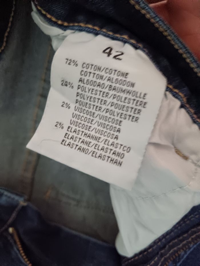 Jean taille 42 - photo numéro 4