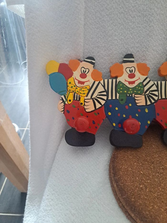 Porte manteau clown - photo numéro 2