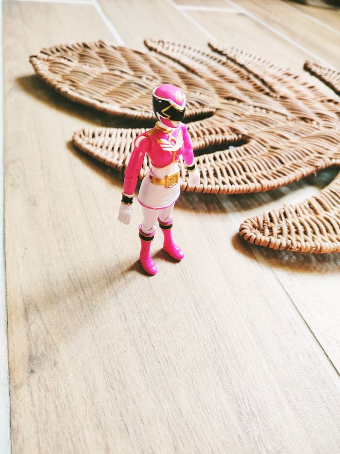 🙅 Power rangers megaforce figurine ranger rose marque Bandai - photo numéro 3