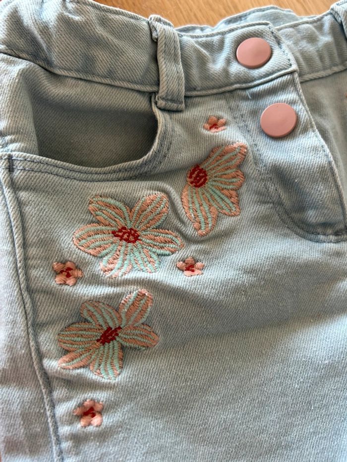 Lot 3 shorts 4 ans - photo numéro 3