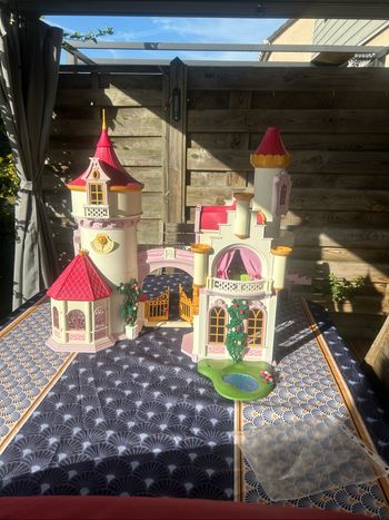 Château playmobil princesse