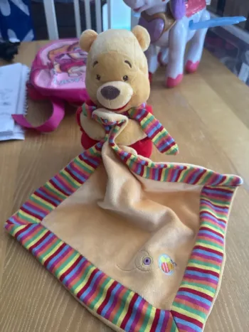Doudou Winnie l’ourson neuf