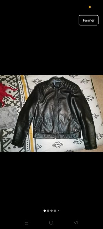 Veste (S) qui taille (M)