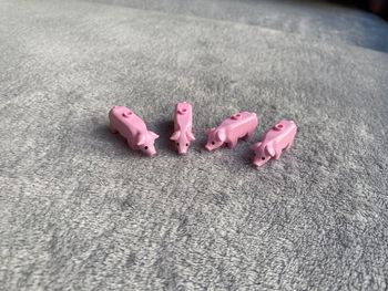 Lot de 4 cochons lego (pig)
