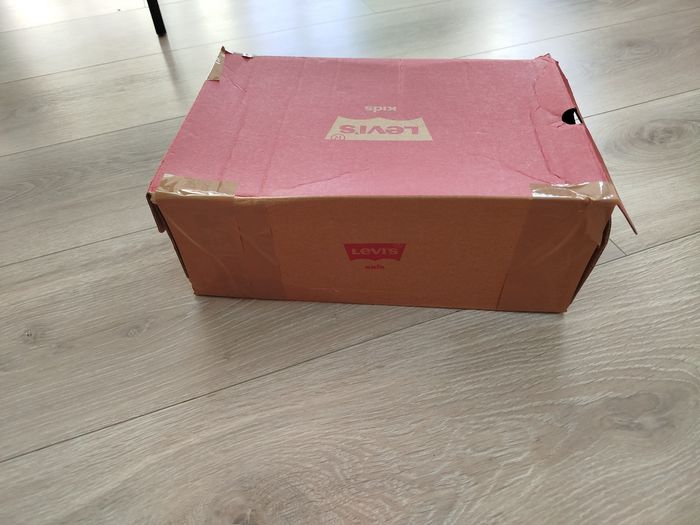 Basket levis pointure 35 neuve - photo numéro 6