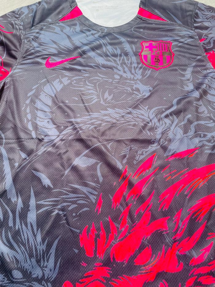 Maillot concept foot Barça noir et rouge  dragon taille M - photo numéro 4