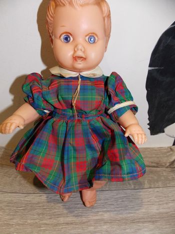vintage petite poupée plastique : made in france