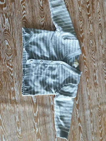 🍁 petit gilet Legé taille 6 mois 🍁