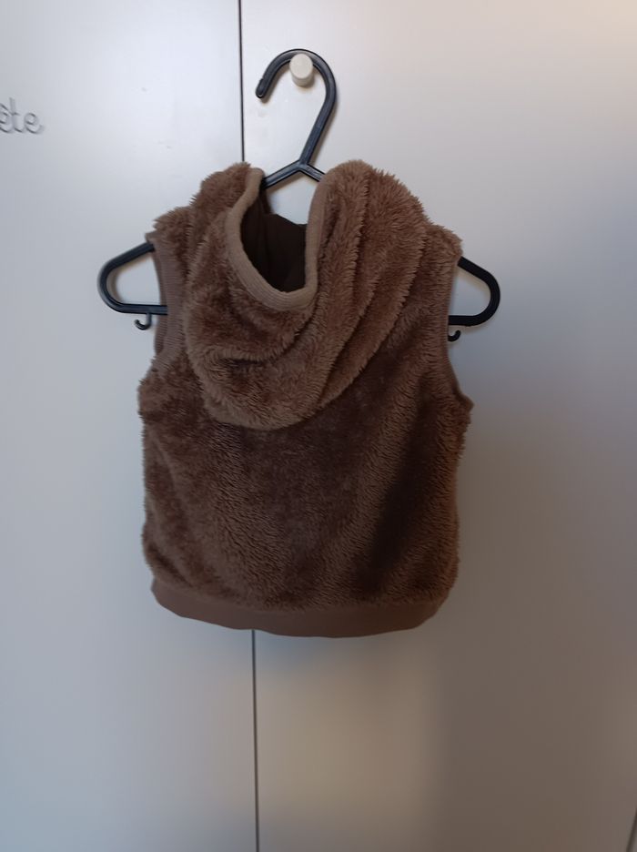 Veste sans manches 12 mois - photo numéro 2