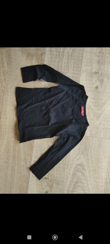 T-shirt manches longues noir fin 4 ans