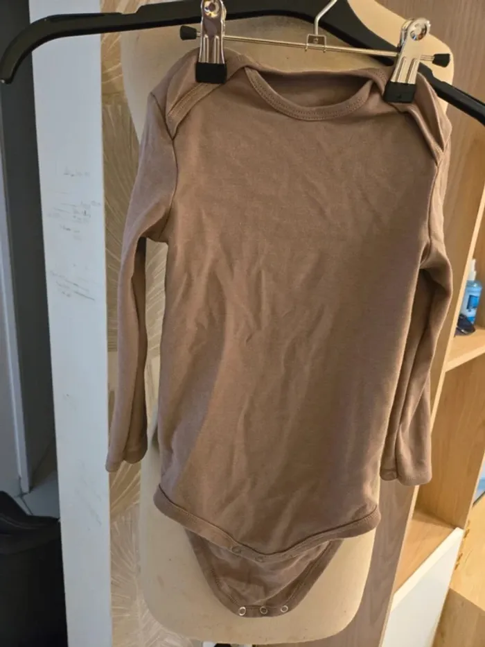 Body c & a taille 4 ans garçon - photo numéro 2
