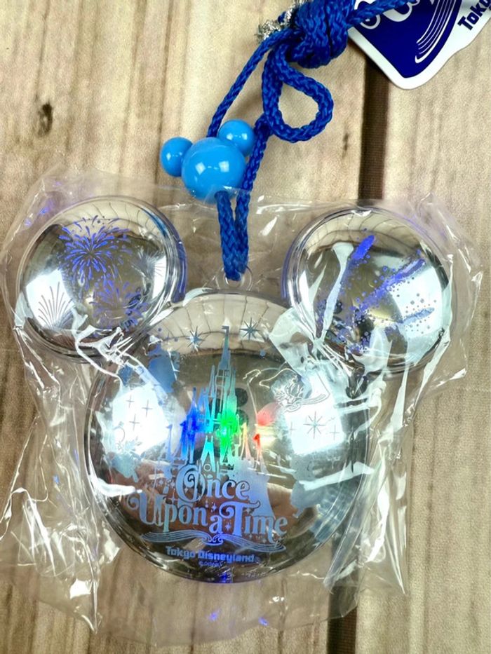 Tour de cou Tokyo Disney Resort Once Upon a Time  Pendentif lumineux - photo numéro 5
