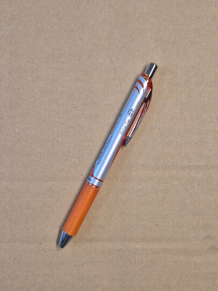 Lot 4 stylos Pentel Energel orange - photo numéro 2