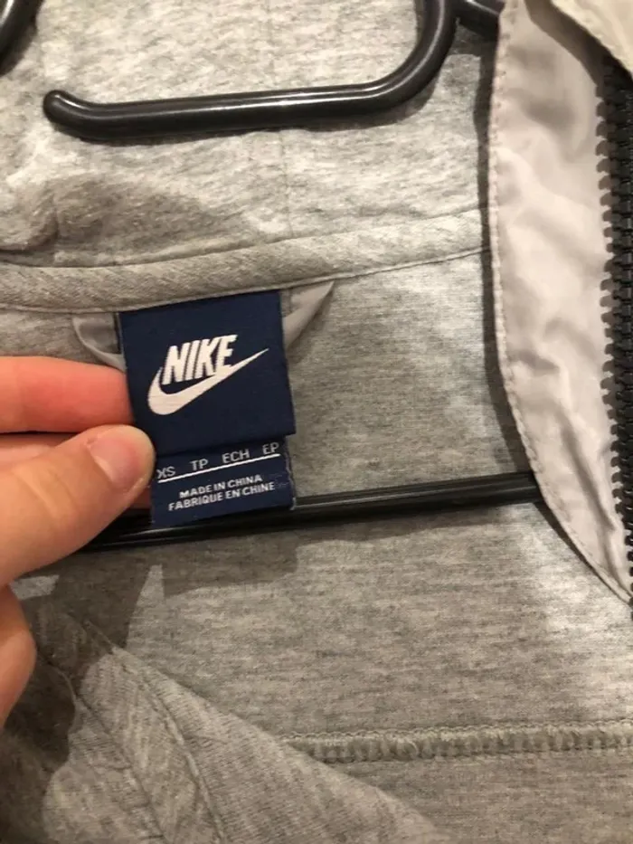 Veste nike - photo numéro 2