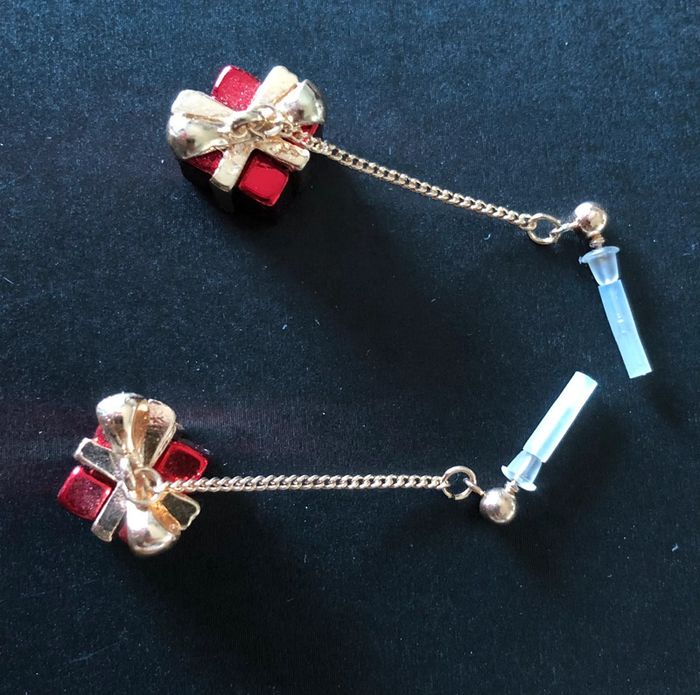 Boucles d’oreilles pendantes Cadeaux 🎁 neuves - photo numéro 3