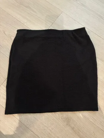 Jupe noire texturée Camaïeu T38 - M
