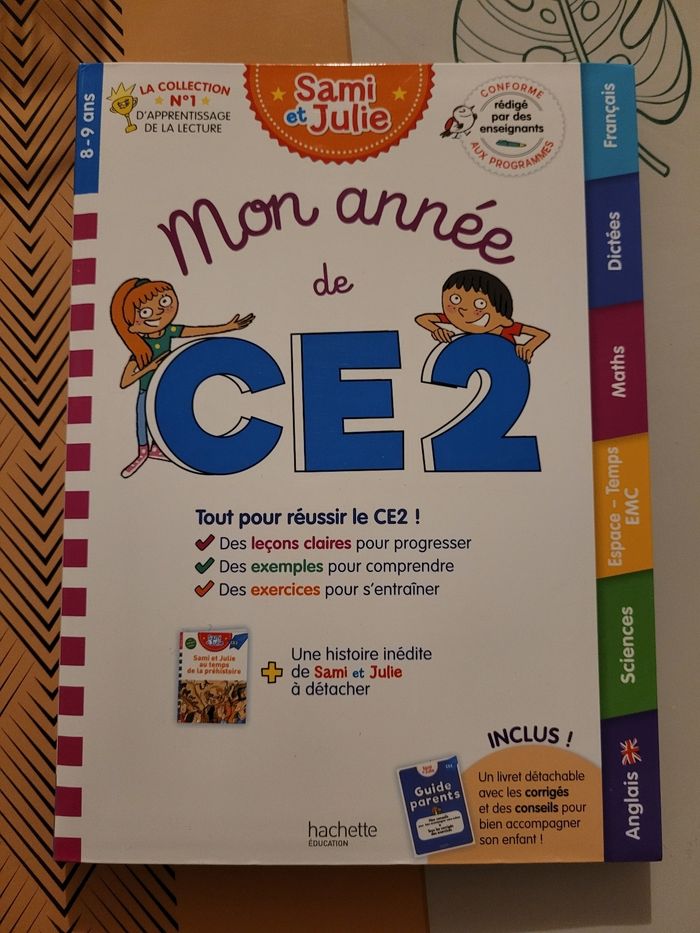 livre scolaire sami et Julie neuf . (7e)
